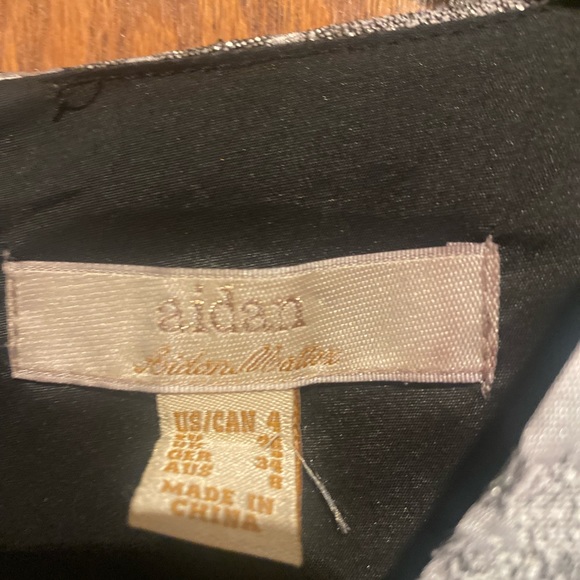 Aiden Matrix Short Floral Dress. SIZE 4 - Picture 3 of 5